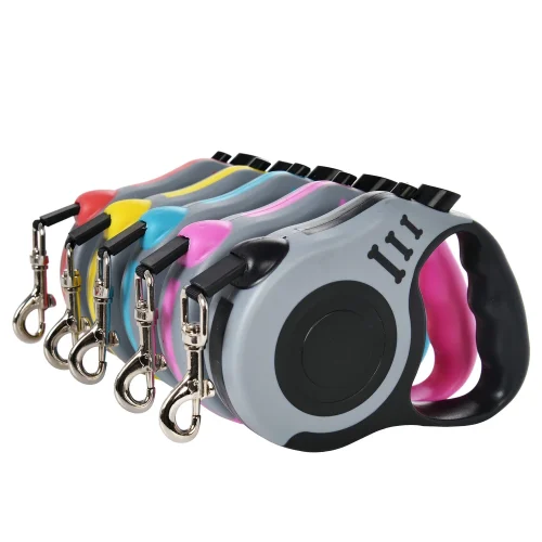 Retractable dog leash for small dogs